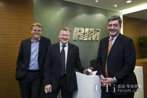 RIM��˾��̫�^(q��)�߼�������Urpo Karjalainen���� (�D��) �� RIM�Ї��^(q��)�����x������� (�D��) �� ��RIM�Ї��^(q��)�N�۸����ü恆̫�^(q��)���ϠI�N������Alex Lambeek���� (�D��)