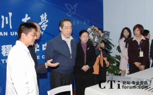 ����؄e�����^(q��)����(w��)˾˾�L(zh��ng)��Ӣ���ʈF(tu��n)���^�L(f��ng)��(w��n)�A���t(y��)Ժ�h(yu��n)���t(y��)�W(xu��)����