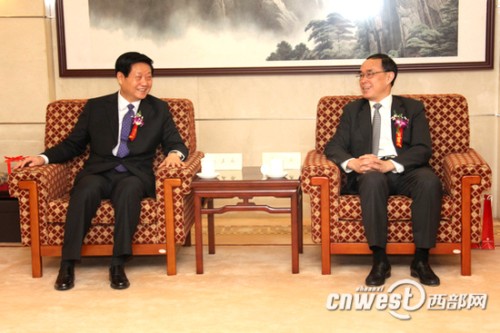 ���ʡί����ӛ��ʡ�L(zh��ng)�w�����c�Ї�(gu��)(li��n)ͨ������(j��ng)��������ͨ����